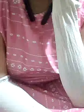 Snapshot of mallupriyapriya chatting on January 2025 07:57:01 AM mallupriyapriya online show from January 2025 07:57:01 AM