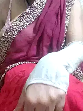 Snapshot of mallupriyapriya chatting on February 2025 07:23:02 AM mallupriyapriya online show from February 2025 07:23:02 AM