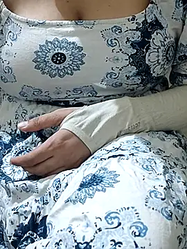 Snapshot of mallupriyapriya chatting on March 2025 07:14:01 PM mallupriyapriya online show from March 2025 07:14:01 PM