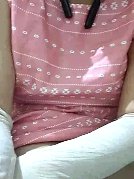 Snapshot of mallupriyapriya chatting on March 2025 04:51:02 PM mallupriyapriya online show from March 2025 04:51:02 PM