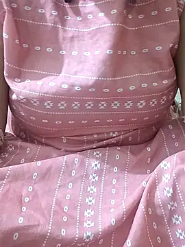 Snapshot of mallupriyapriya chatting on October 2025 05:42:01 PM mallupriyapriya online show from October 2025 05:42:01 PM