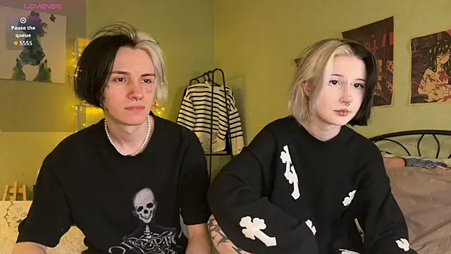 VeryRare TwinS online show from October 2025 09:47:02 PM