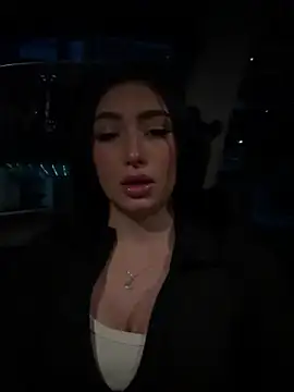 Snapshot of Maddy_Jones chatting on March 2026 03:41:02 AM Maddy Jones online show from March 2026 03:41:02 AM