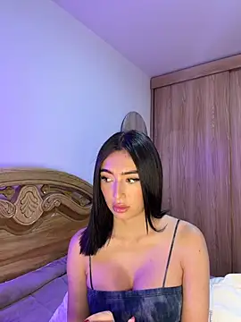 Snapshot of Maddy_Jones chatting on June 2026 02:23:02 AM Maddy Jones online show from June 2026 02:23:02 AM