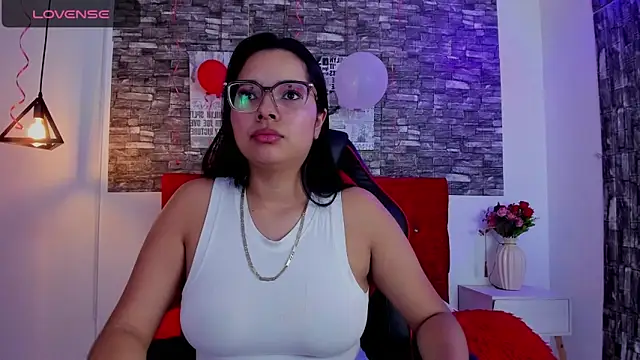 Snapshot of Emily_sc chatting on February 2025 04:52:01 PM Emily sc online show from February 2025 04:52:01 PM