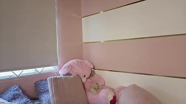 Charlotte  Miller online show from October 2025 11:40:01 AM