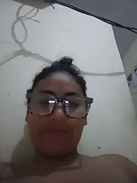 Snapshot of acuarela chatting on January 2025 09:43:01 PM acuarela online show from January 2025 09:43:01 PM