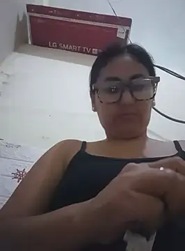 Snapshot of acuarela chatting on January 2025 03:44:01 AM acuarela online show from January 2025 03:44:01 AM