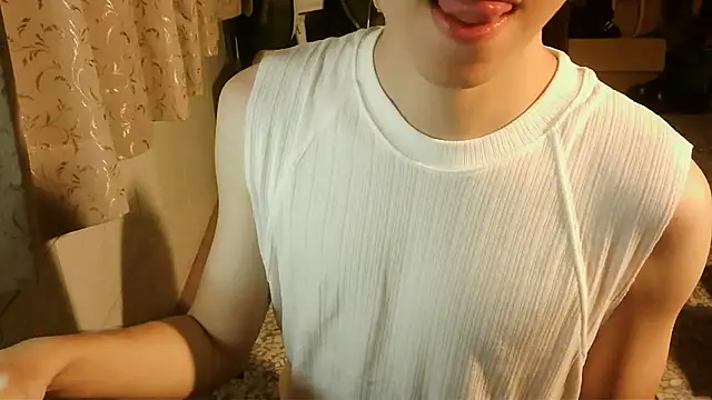 Snapshot of KYU890428 chatting on April 2026 05:36:01 PM KYU890428 online show from April 2026 05:36:01 PM