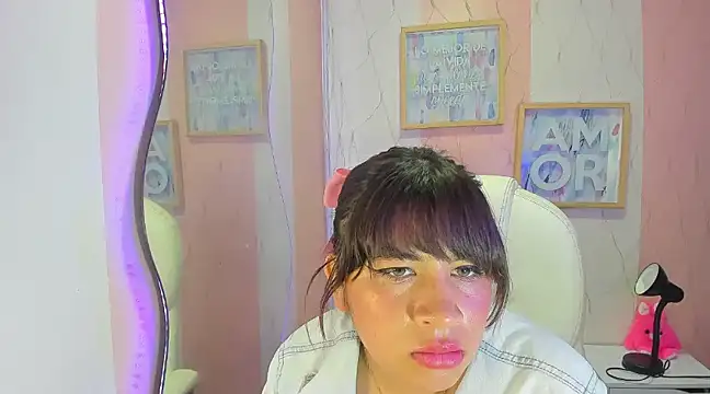 Ji Eun online show from January 2025 03:52:02 PM