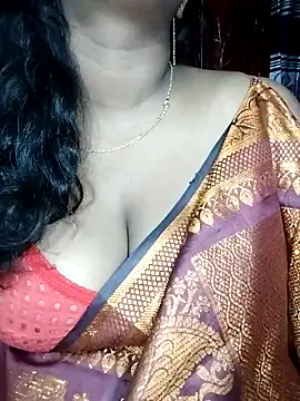 YERY HOT online show from April 2026 06:15:01 PM