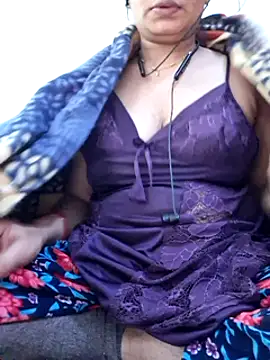 Snapshot of Tanu-Call-Me chatting on January 2025 08:06:01 AM Tanu-Call-Me online show from January 2025 08:06:01 AM