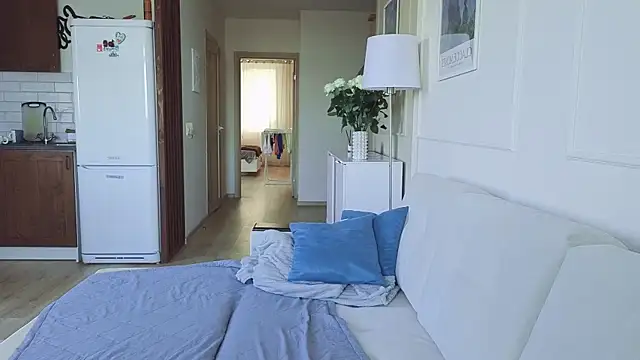 Snapshot of KristineEsme chatting on October 2025 04:51:02 AM KristineEsme online show from October 2025 04:51:02 AM