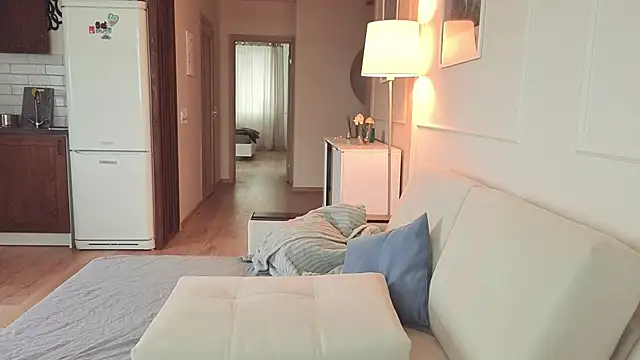 Snapshot of KristineEsme chatting on November 2025 05:07:01 AM KristineEsme online show from November 2025 05:07:01 AM