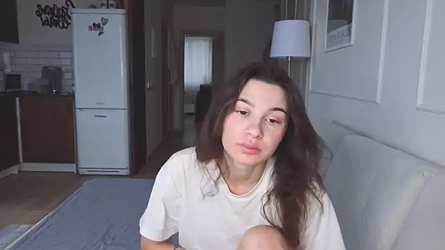 Snapshot of KristineEsme chatting on November 2025 04:36:01 AM KristineEsme online show from November 2025 04:36:01 AM