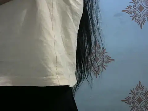 Snapshot of Misha_Sweett chatting on April 2026 12:32:01 PM Misha Sweett online show from April 2026 12:32:01 PM