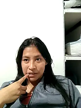 Snapshot of nayara_macherano chatting on December 2025 12:30:01 AM nayara macherano online show from December 2025 12:30:01 AM