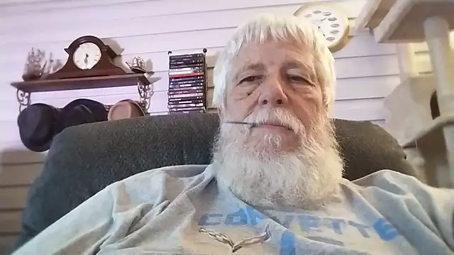 Snapshot of Futura_intx chatting on July 2026 11:29:01 PM Futura intx online show from July 2026 11:29:01 PM