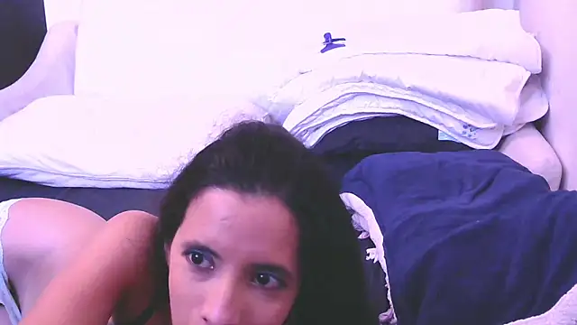 Snapshot of amabel_zambrano chatting on January 2025 11:43:02 AM amabel zambrano online show from January 2025 11:43:02 AM