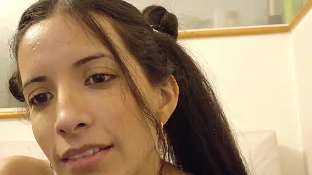 Snapshot of amabel_zambrano chatting on March 2025 11:40:01 AM amabel zambrano online show from March 2025 11:40:01 AM