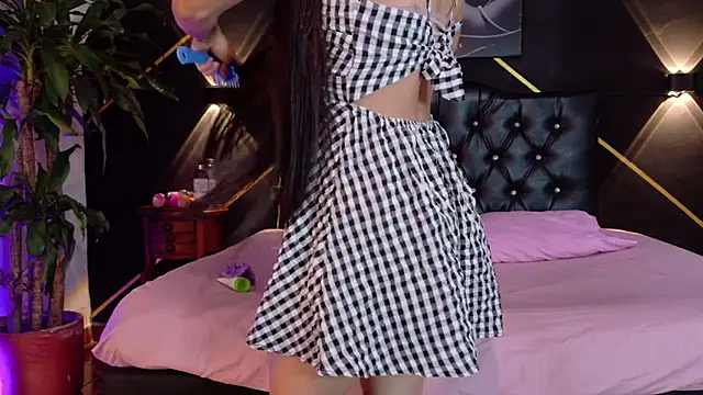 Snapshot of amabel_zambrano chatting on September 2025 11:45:02 AM amabel zambrano online show from September 2025 11:45:02 AM