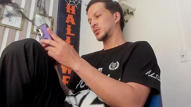 Snapshot of Oliverssmith chatting on October 2025 11:38:01 PM Oliverssmith online show from October 2025 11:38:01 PM