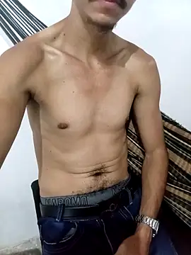 Snapshot of MagrinhoSaradoo chatting on March 2026 07:03:02 AM MagrinhoSaradoo online show from March 2026 07:03:02 AM