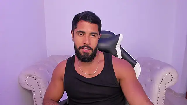 Snapshot of Santiago_huntt chatting on December 2025 01:25:02 AM Santiago huntt online show from December 2025 01:25:02 AM