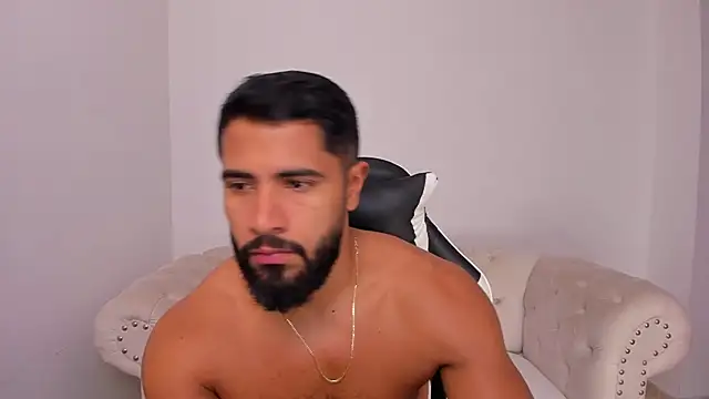 Snapshot of Santiago_huntt chatting on January 2026 12:41:01 PM Santiago huntt online show from January 2026 12:41:01 PM