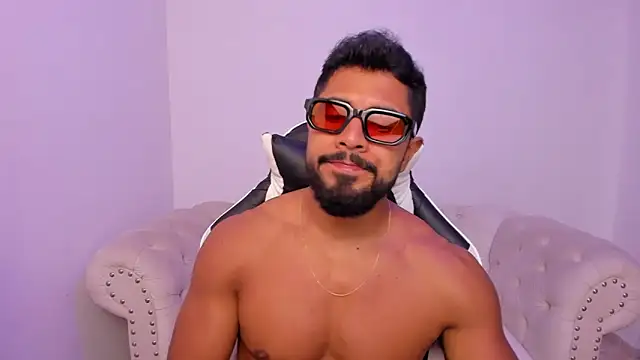 Snapshot of Santiago_huntt chatting on March 2026 08:48:02 PM Santiago huntt online show from March 2026 08:48:02 PM