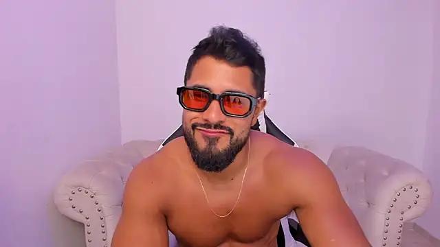 Snapshot of Santiago_huntt chatting on March 2026 09:10:02 PM Santiago huntt online show from March 2026 09:10:02 PM