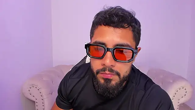 Snapshot of Santiago_huntt chatting on March 2026 08:35:02 PM Santiago huntt online show from March 2026 08:35:02 PM