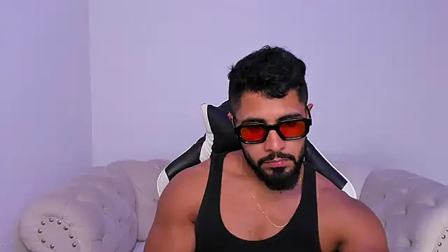 Snapshot of Santiago_huntt chatting on March 2026 09:14:02 PM Santiago huntt online show from March 2026 09:14:02 PM