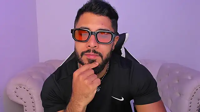 Snapshot of Santiago_huntt chatting on March 2026 09:26:02 PM Santiago huntt online show from March 2026 09:26:02 PM