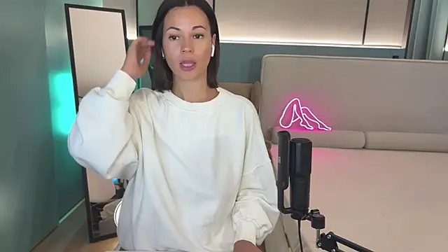 Snapshot of milakuni chatting on January 2025 06:35:01 PM milakuni online show from January 2025 06:35:01 PM