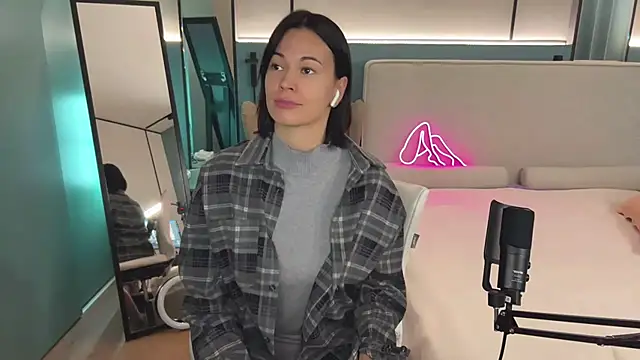 Snapshot of milakuni chatting on February 2025 06:21:02 PM milakuni online show from February 2025 06:21:02 PM