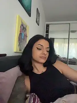 NNNoire online show from November 2025 01:43:03 PM