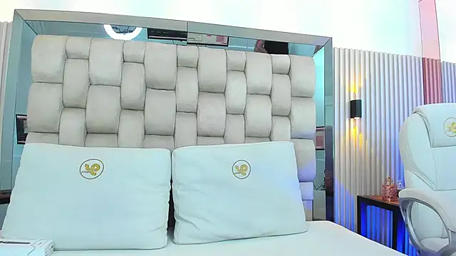 ashlyn parker online show from February 2025 07:53:02 PM