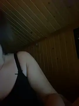 mewKate online show from January 2025 06:21:01 PM