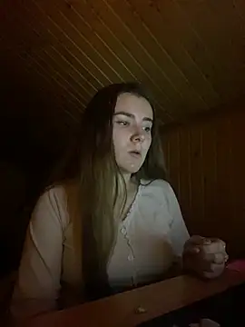 mewKate online show from February 2025 06:37:02 PM