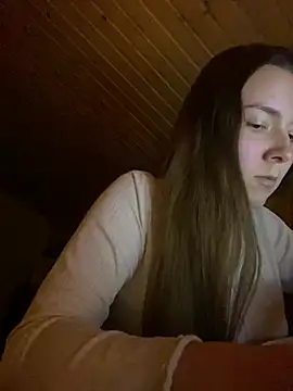 mewKate online show from February 2025 04:01:02 PM