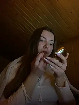 mewKate online show from February 2025 05:21:01 PM