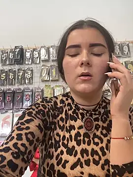 Snapshot of mewKate chatting on May 2026 02:45:01 PM mewKate online show from May 2026 02:45:01 PM
