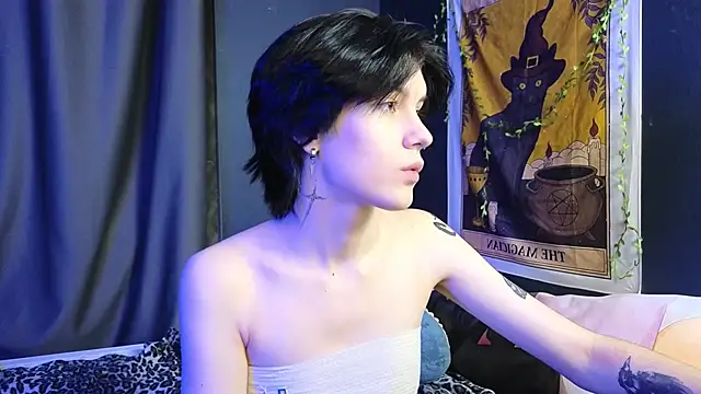 Hyeon Jin online show from February 2025 08:34:01 PM