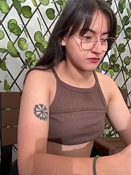 Camila pinkk online show from January 2025 01:00:01 PM