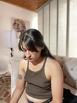 Camila pinkk online show from February 2025 04:40:01 PM