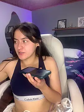 Camila pinkk online show from February 2025 03:38:01 PM