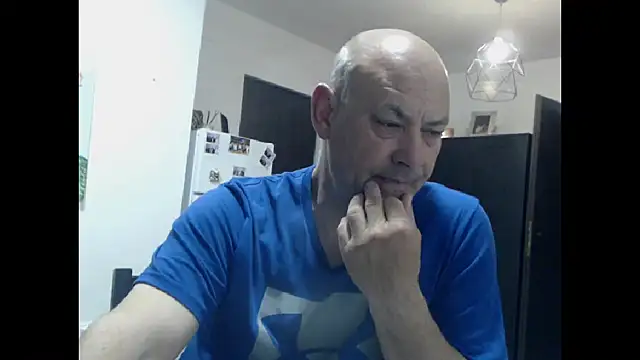 Snapshot of adryanyou46 chatting on April 2026 07:05:01 PM adryanyou46 online show from April 2026 07:05:01 PM