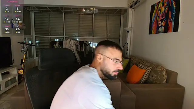 todddantes25 online show from December 2025 08:48:01 PM