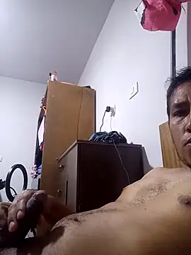 Snapshot of Elpeque_x40 chatting on January 2025 04:04:01 AM Elpeque x40 online show from January 2025 04:04:01 AM